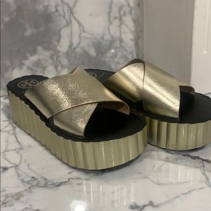 Tory Burch Platforn Gold Sandals